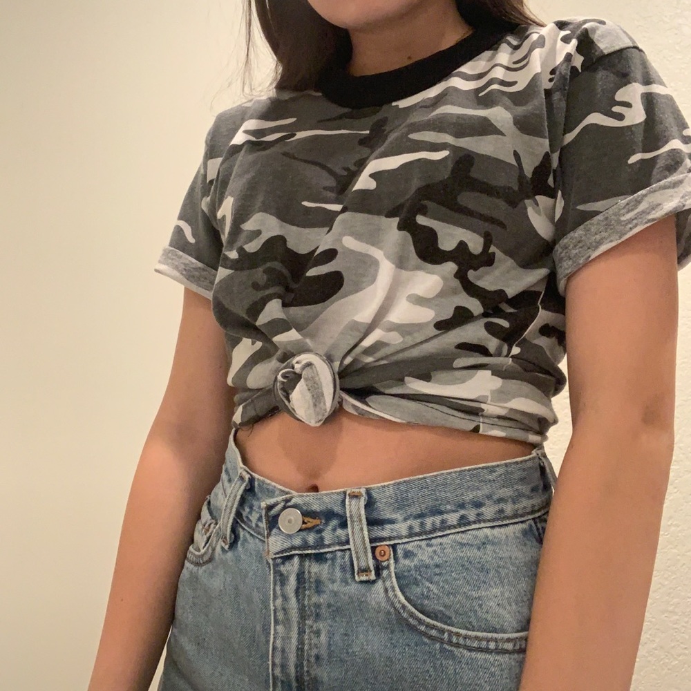 Urban Outfitter camp t-shirt - Picture 1 of 5